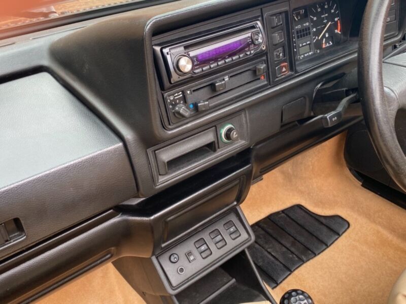 VOLKSWAGEN Convertible GOLF GTI RIVAGE (1993)