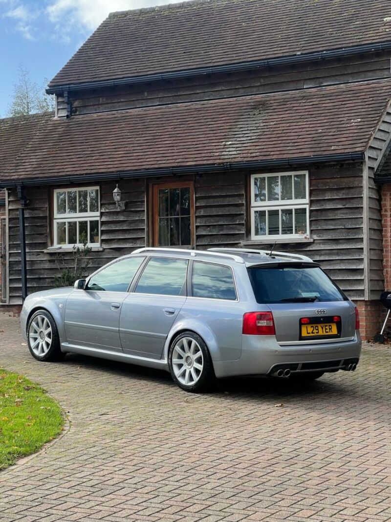 Audi RS6 Quattro Avant (C5)
